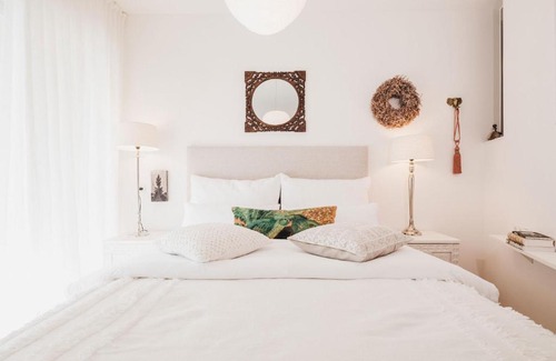 Graz Apartamento | Graziös Luxusapartments mit Dachterrasse oder Garten, kostenlose Parkplätze, E-Tankstelle