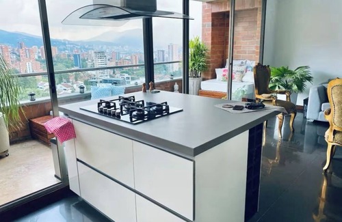 El Tesoro Apartamento | GREAD LOCATION, AMAZING VIEW