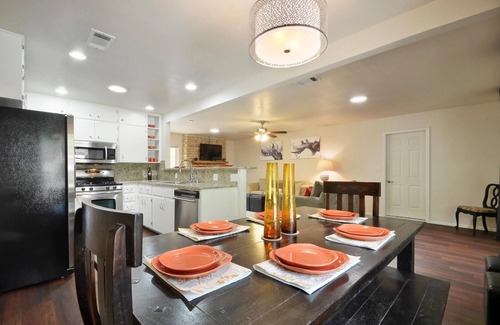 North Austin Civic Association Casa | GRANDES 3 habitaciones 2 baños! Austin central con gran patio!