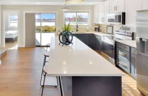 The Lakes Casa | Great 3-bedroom house on beautiful Lake Shetek sleeps 10!