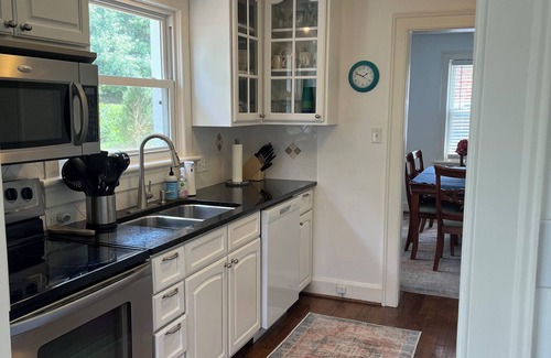 Lynchburg Casa | Great 3BR home in Lynchburg, great location near colleges, great amenities