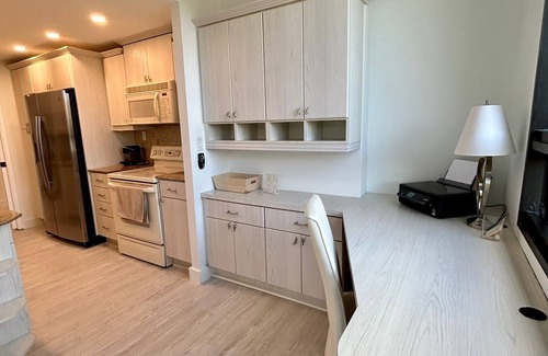 Key Biscayne Condominio | Great Apartment on Key Biscayne, in an exclusive condo with private beach access