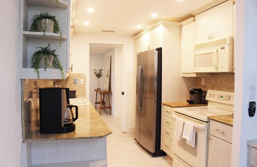 Key Biscayne Condominio | Great Apartment on Key Biscayne, in an exclusive condo with private beach access