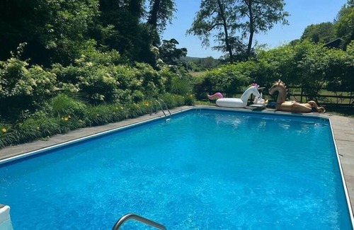 Glendale Otro | Great Barrington Private Paradise w/ Heated Pool