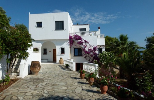 Theologos Villa | Gran villa frente al mar con piscina privada 1:30 a Atenas 10/12