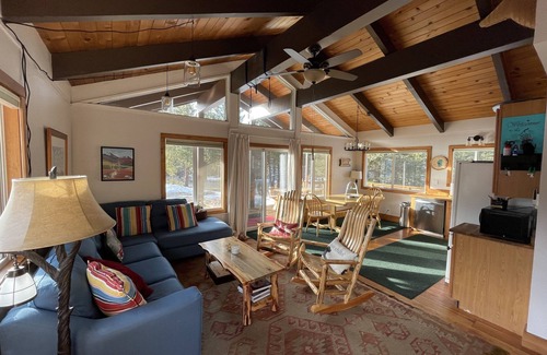 Pioneer Trail Chalet De Esquí | Great Cabin Available as a Seasonal Lease Available 31 days or more