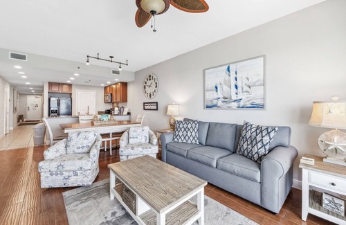 Panama City Beach Complejo | Great condo, Beautiful views! *Sept 1 - 5th Open!