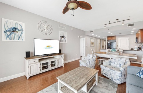 Panama City Beach Complejo | Great condo, Beautiful views! *Sept 1 - 5th Open!