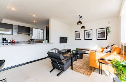 Roma Norte Condominio | Great Escape in Roma, 24/7 Security|FREE WiFi