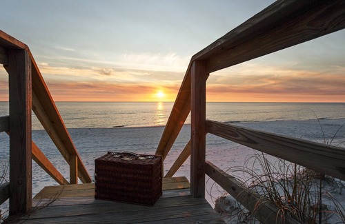 Cape San Blas Casa | Great Escape ~ Oceanfront | Private Boardwalk| Dog