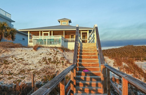 Cape San Blas Casa | Great Escape ~ Oceanfront | Private Boardwalk| Dog