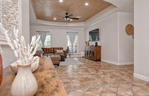 Montgomery Casa | Great Escape with Private Pool and Deck