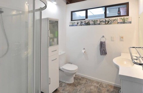 Whangarei Heads Casa | Grandes vacaciones familiares, agua justo enfrente. Paseos, Ocean Beach y cafeterías cerca!