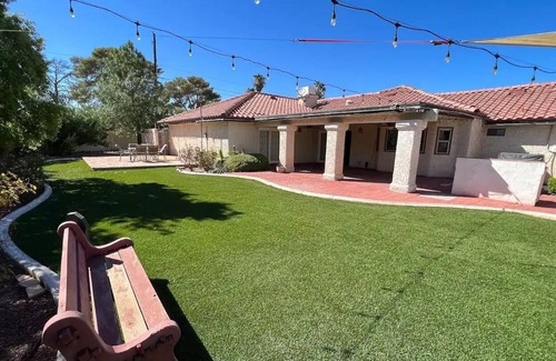 Chinatown Casa | Great for Corporate & Families - 10 Minutes to Strip