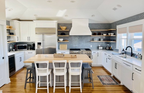 Kitty Hawk Casa | Great for Families, Salt Water Pool, Sea & Sound Views, Quiet Gated Caul-De-Sac