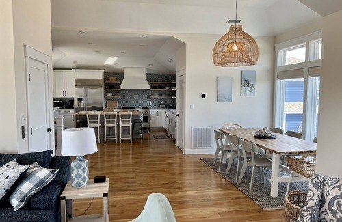 Kitty Hawk Casa | Great for Families, Salt Water Pool, Sea & Sound Views, Quiet Gated Caul-De-Sac