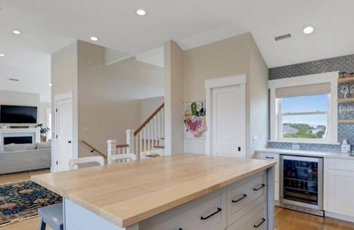 Kitty Hawk Casa | Great for Families, Salt Water Pool, Sea & Sound Views, Quiet Gated Caul-De-Sac