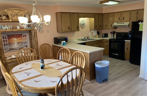 Caine Woods Condominio | Ideal para familias: amplio condominio de 3 habitaciones con piscina en North Ocean City, Maryland.
