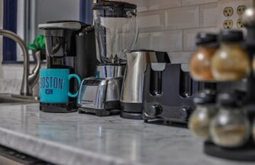 Dorchester Casa | Great for groups mins From Downtown/Fenway/BCEC freeStparking