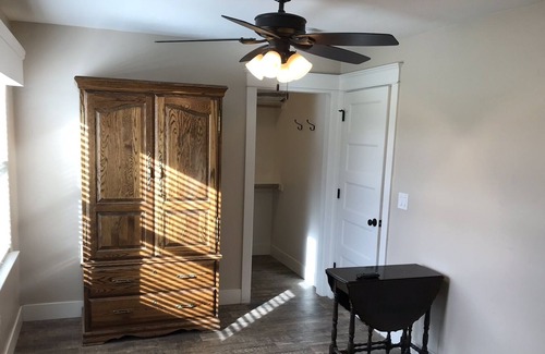 Stanislaus County Casa | ¡Grande para las enfermeras que viajan! No se sentirá decepcionado con su alojamiento.