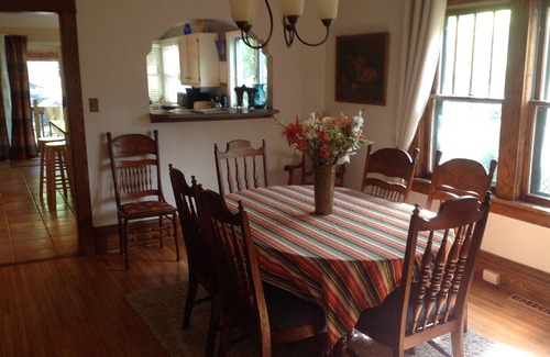 Mahtomedi Casa | Great Getaway Enjoy Lake Living ~ 20 minutes from St Paul and Wisconsin