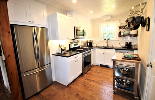 Brewster Casa | Great Home With Large Yard 300 Yards To Sheep's Pond (2277)
