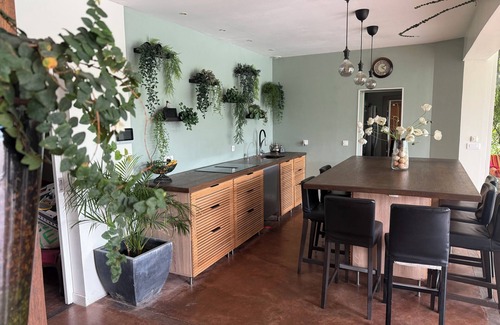 Pessac Casa | Gran casa para vacaciones en familia o con amigos.