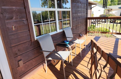 Sevierville Casa | Great House, Great Vibe. Lake Access/View, Clean, Quiet, Family Pet Friendly.