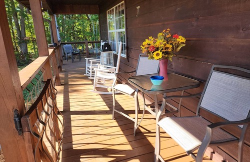 Sevierville Casa | Great House, Great Vibe. Lake Access/View, Clean, Quiet, Family Pet Friendly.