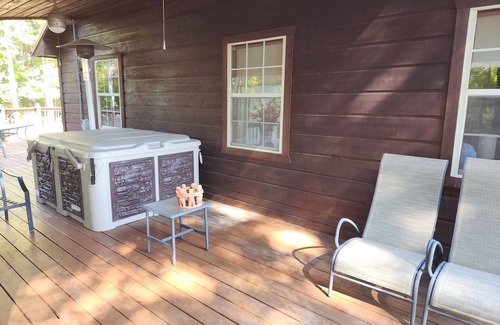 Sevierville Casa | Great House, Great Vibe. Lake Access/View, Clean, Quiet, Family Pet Friendly.