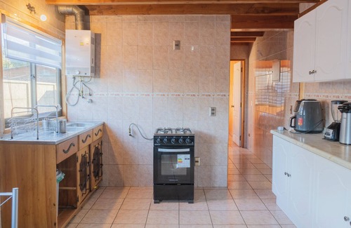 Pucon Casa | Gran casa en Pucón con excelente ubicación: Jacuzzi y 6 habitaciones y 3 baños