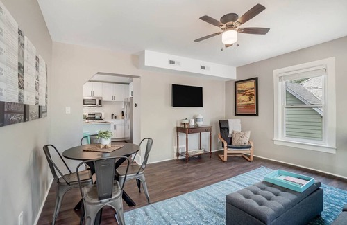 Michigan City Apartamento | Great Lakes Getaway-Upper Unit, Near Outlet Mall