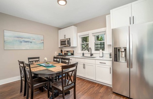 Michigan City Apartamento | Great Lakes Getaway-Lower Unit - Near Outlet Mall
