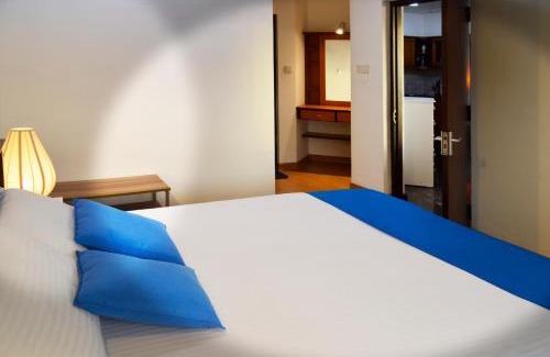 Thalapathpitiya Apartamento | Great Location Living, Modern 2-Bed Apartment with Pool & Gym Access, All Amenities