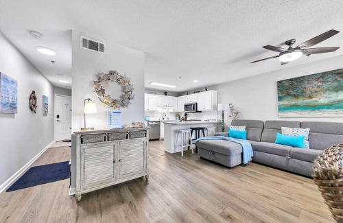 Summer Breeze Condominio | ☀️Great Location-Horizon South 55-101- The Retreat☀️