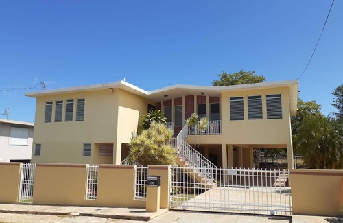 Borinquen Casa | Great Location+5 mins from CrashBoat Beach+3BR+6ppl