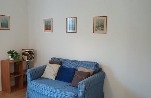 Oltretorrente Apartamento | Great location, quiet, cozy and accessorized, with fast wi-fi.