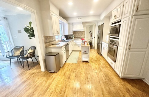 Wasco Casa | Great location-King beds-Kids playroom