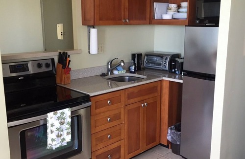 Waikiki Condominio | Gran vista al mar / 500 pies a la playa de Waikiki, $ 150 / nt