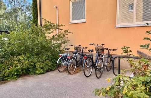 Solna Apartamento | Great one bedroom flat close to the city.