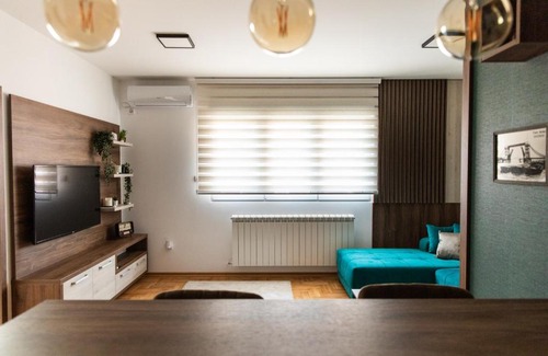 Cacak Apartamento | Great Park Apartment