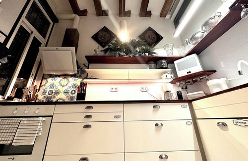 L'Antiga Esquerra de l'Eixample Apartamento | Great patio, 4 baths (3 en-suite), 19th Century , Central