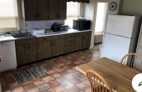 New London Casa | Great place for a large family reunion!