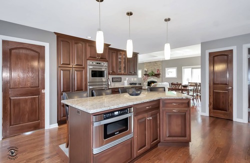 Warrenville Casa | Great place to stay in Warrenville