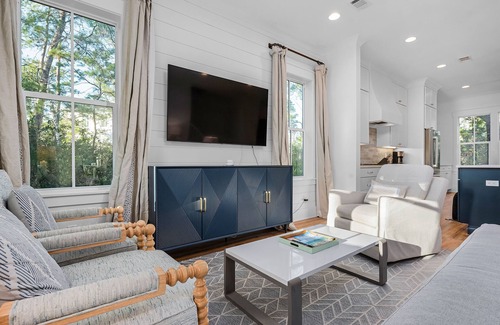 Lakeside at Blue Mountain Beach Casa | Great Rates! Golf Cart, Bikes, & Pet Friendly 🐶 Luxury in BMB