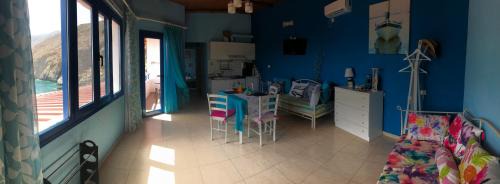 Khora Sfakion Apartamento | Great sea-view apartment.