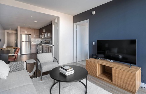 Fillmore District Apartamento | Great Soma 1BR w/ Pet Spa & Pool, nr Coffee & Shops, by Blueground