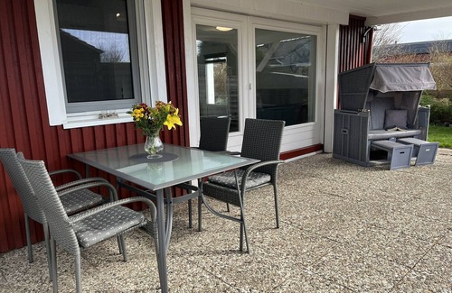 Warwerort Casa | Great vacation home directly on the North Sea, free of tourist tax.