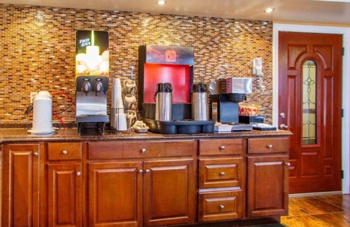 Secaucus Casa | Great Value near the MetLife Stadium!