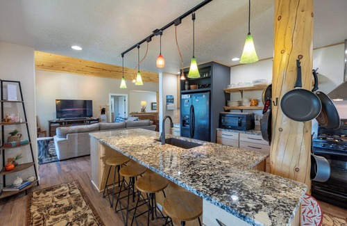 San Juan River Village Casa | Great View, Near National Forest